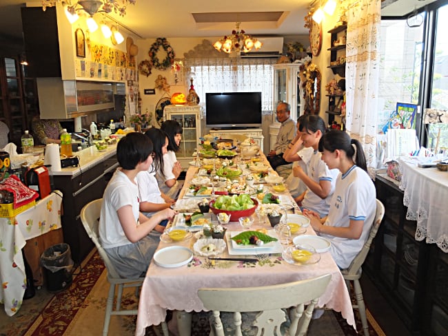 夕食の様子