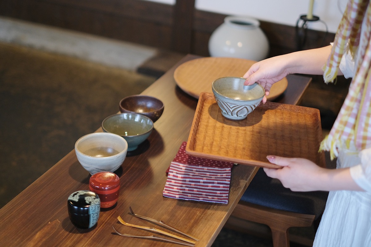まる舎茶房のお抹茶体験
